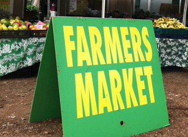 Farmers market sign on Maui